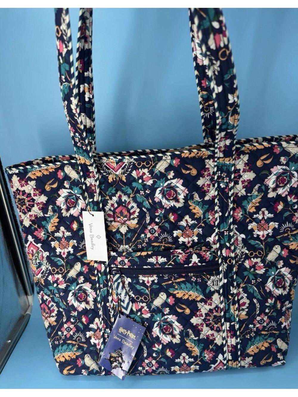 Vera Bradley Small Vera Tote in Harry Potter's Home to Hogwarts NWT